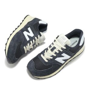 NWOT - New Balance 574 NB Phantom Black Unisex Casual Lifestyle Shoes - Size 11